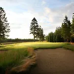Luebker Golf Hotel