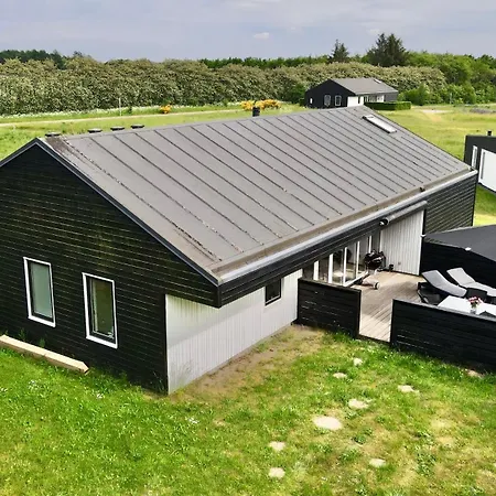 Luebker Golf & Spa Resort Hotel