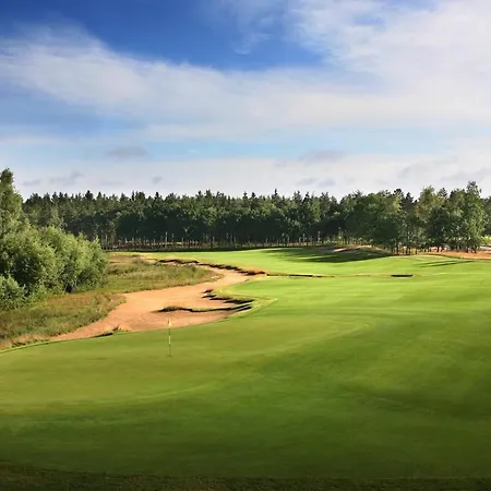 Luebker Golf 3*